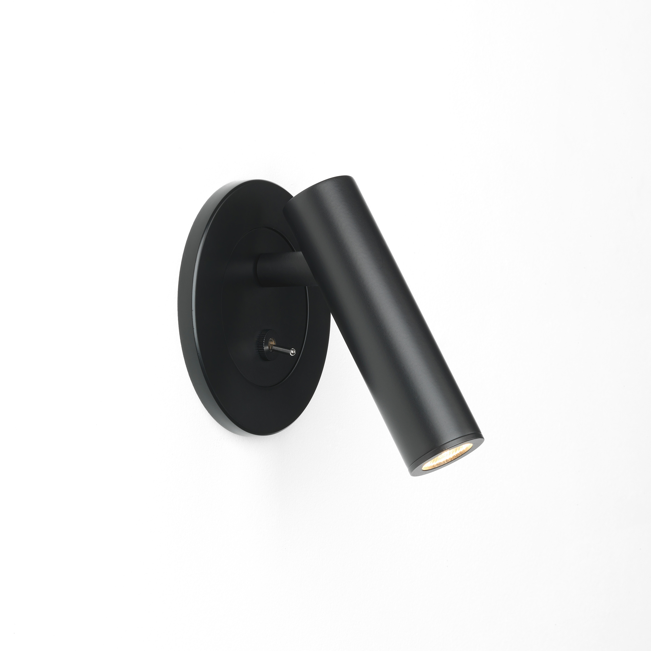 Astro Enna Recess Switched LED wandlamp 2700K mat zwart