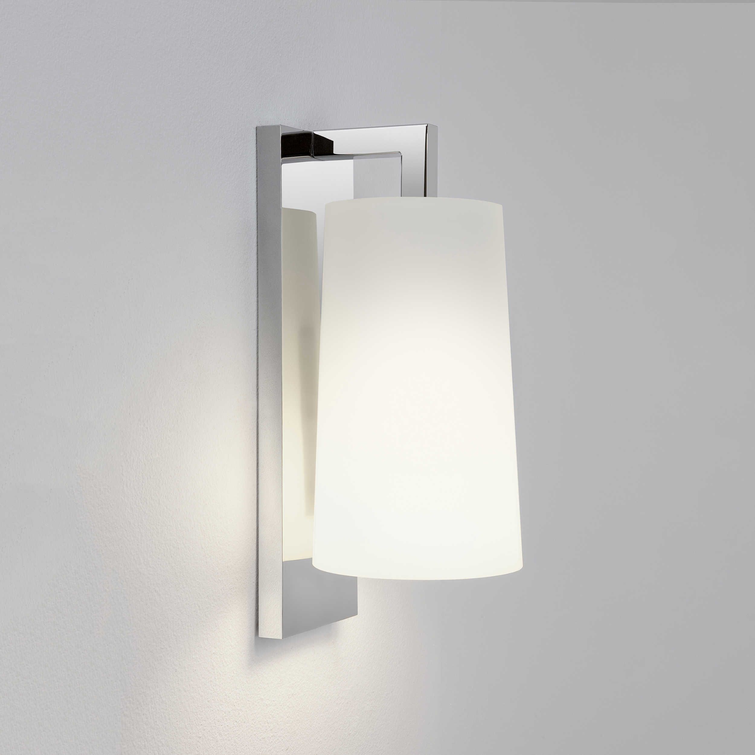 Astro Lago 280 wandlamp chroom
