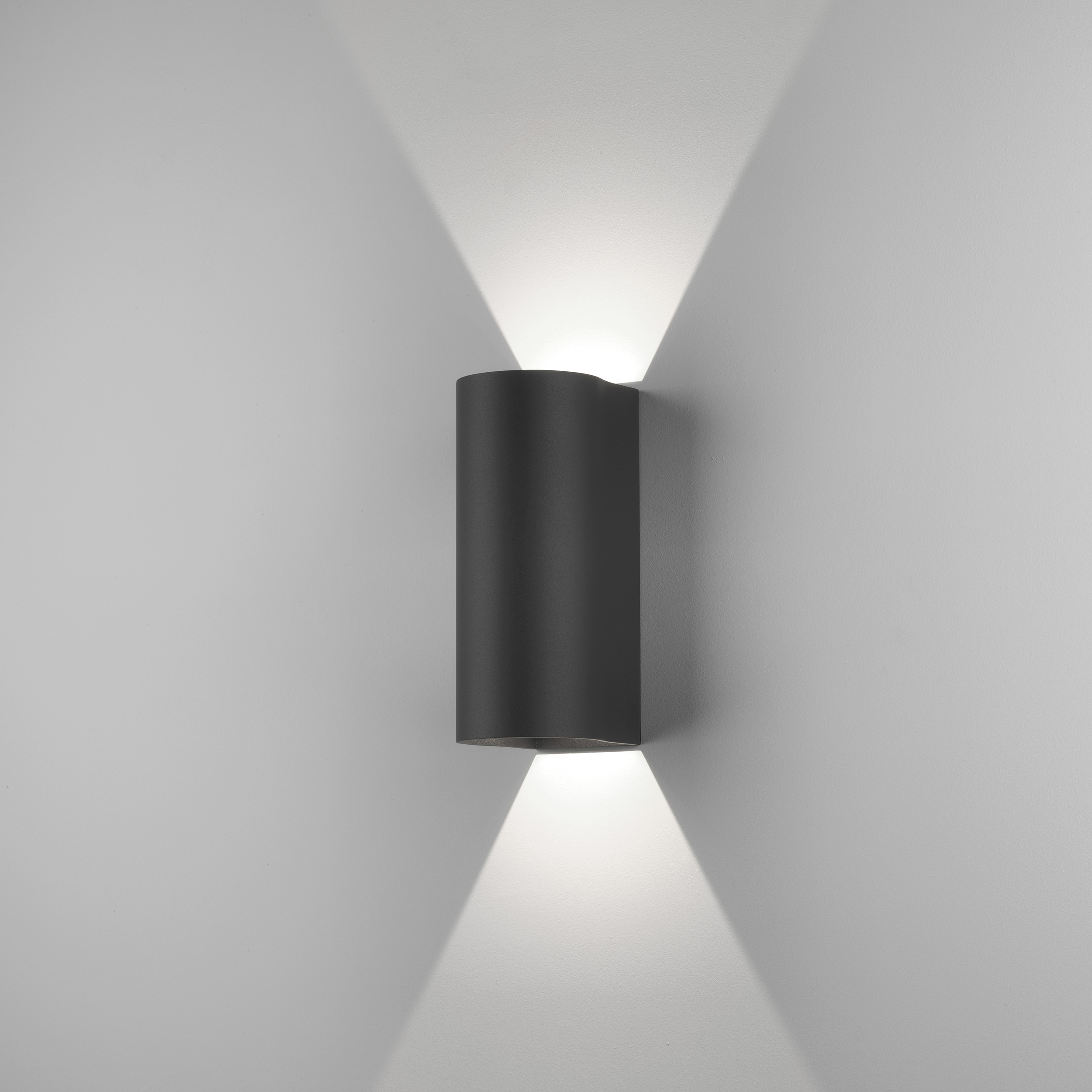Astro Dunbar 255 LED buiten wandlamp 3000K structuur zwart